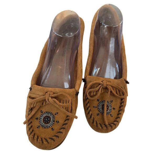 VTG Minnetonka Y2K Camel Brown Suede Beaded Moccasins 11 Hard Sole Boho Fall - Picture 1 of 11